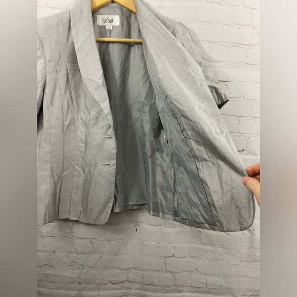 Le Suit Short Sleeve Metallic Silver Womens Size 6 Fully Lined Blazer Jacket - Picture 5 of 8